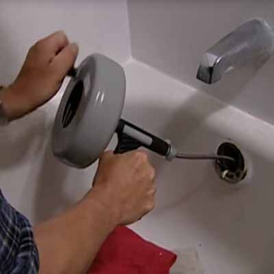 10 méthodes efficaces de débouchage canalisations WC, évier, égout 